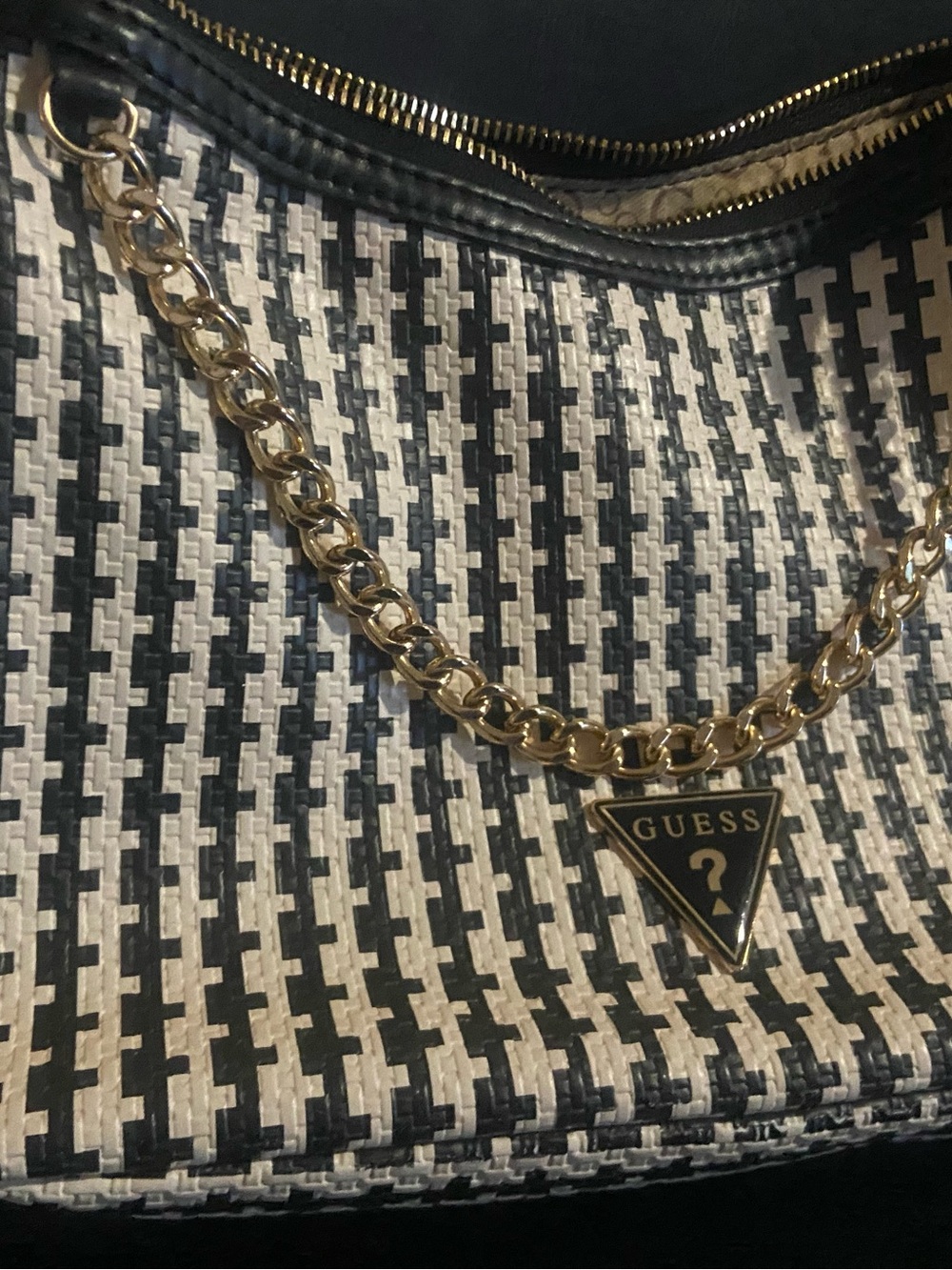 GUESS Black & White Houndstooth Shoulder Bag with Gold Chain